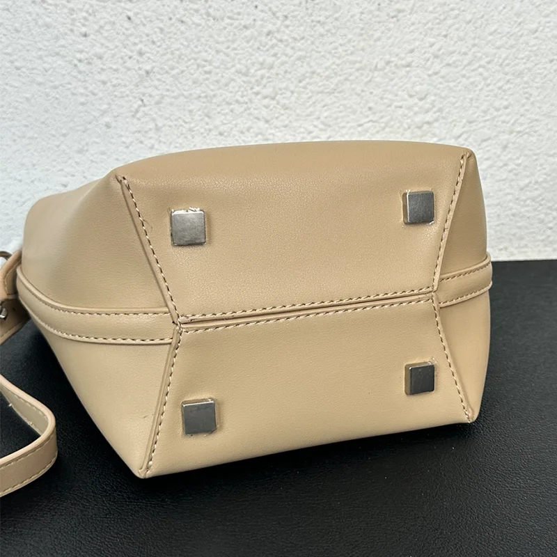2023 Портативная мини-сумка на одно плечо, Женская повседневная сумка, модная универсальная сумка через плечо, сумка большой емкости.2