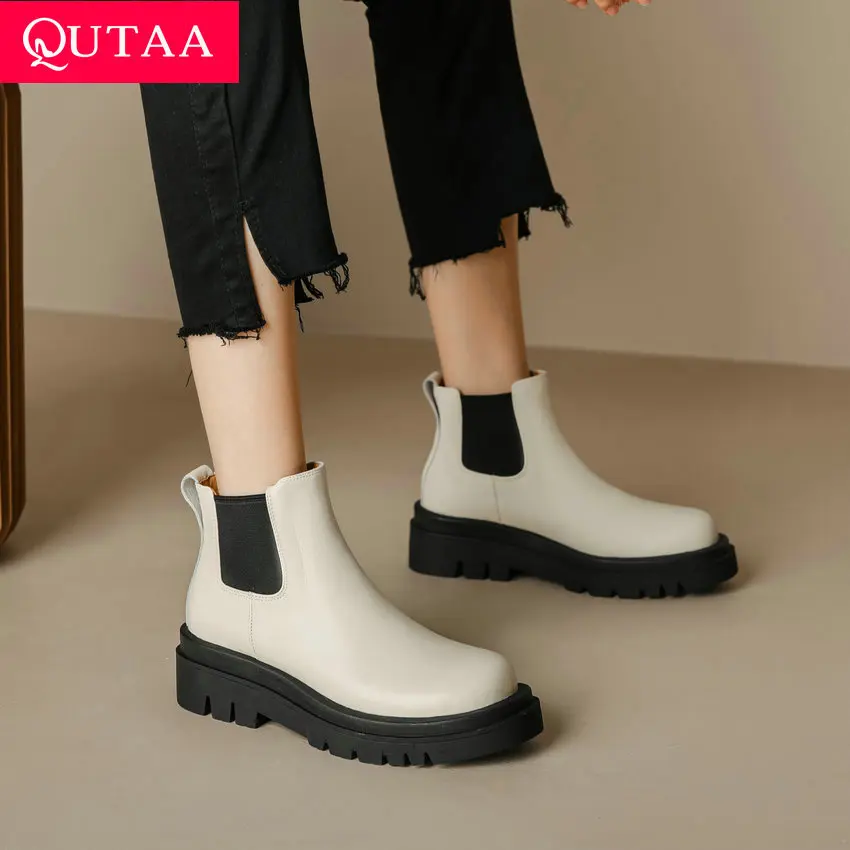 QUTAA 2024, Женские ботильоны для отдыха на платформе, осенне-зимняя женская обувь из натуральной кожи с круглым носком, повседневный размер 34-400