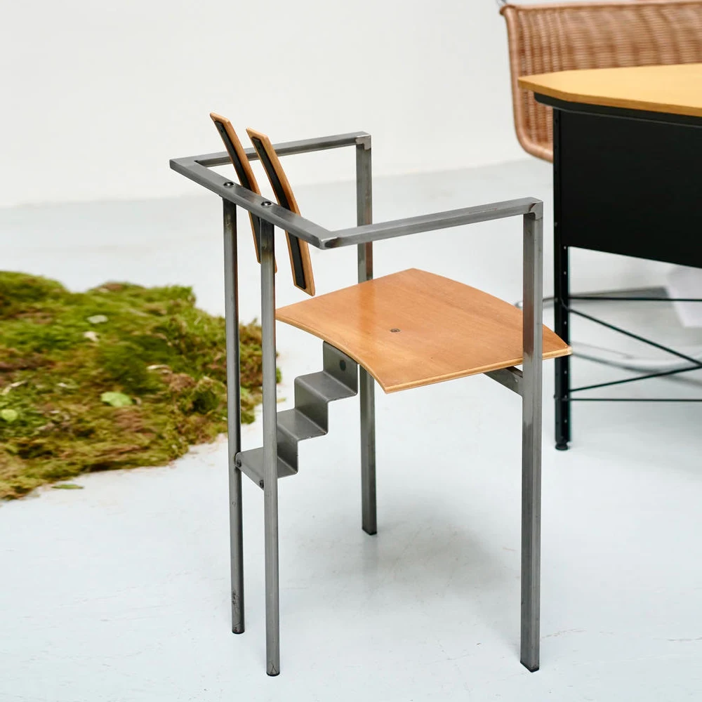 Немецкий средневековый стул Bauhaus 1980-х годов, дизайнерский обеденный стул metal art sense Memphis, минималистичный стул для книг0