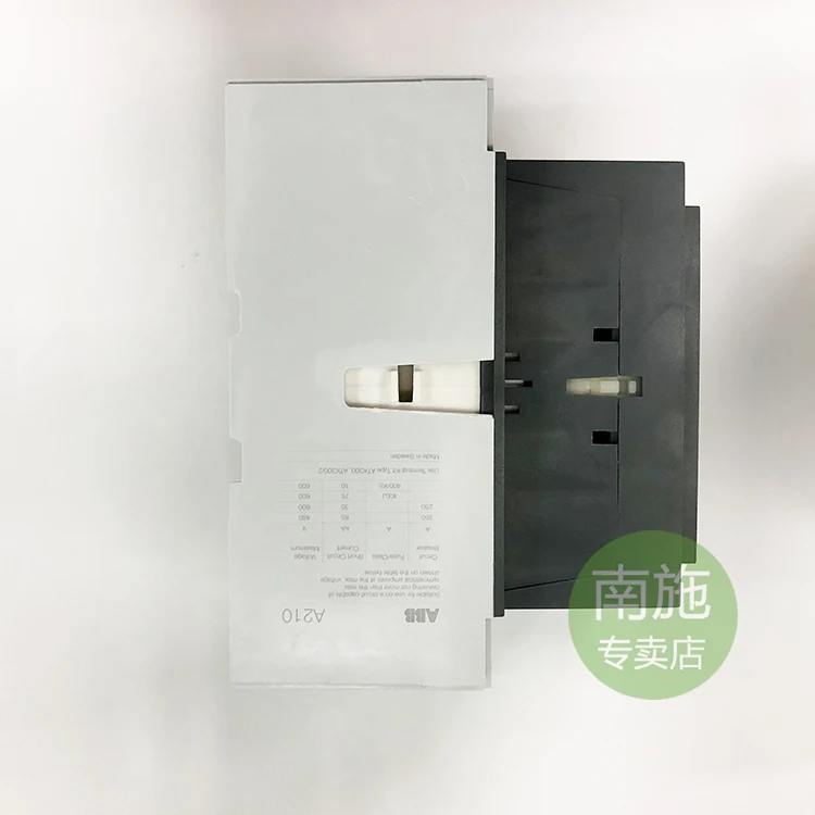 Точечный контактор переменного тока ABB (Швеция) 210A A210-30-11 AC220V Номер материала 822034922
